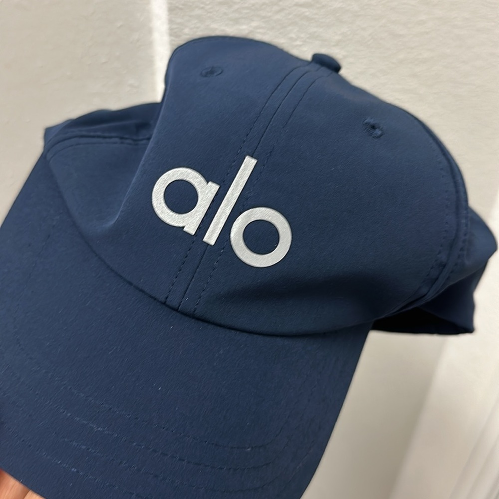 Alo navy hat